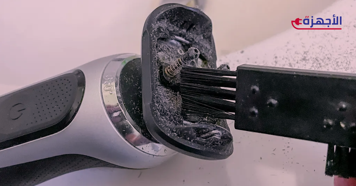 كيفية تنظيف ماكينة الحلاقة الكهربائية والحفاظ عليها لأطول فترة؟