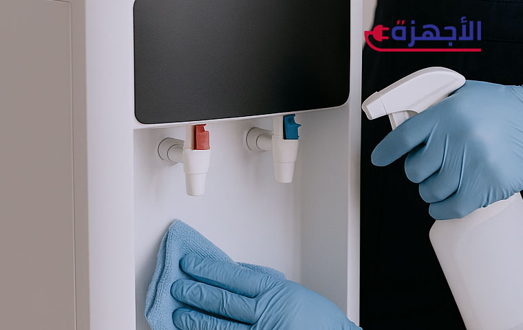 لماذا تُعد عملية تنظيف مبرد المياه ضرورية؟