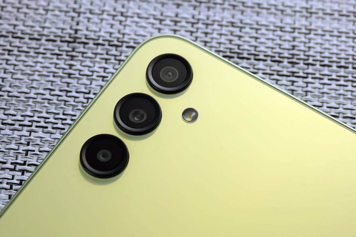 عيوب سامسونج جالاكسي A24 Samsung Galaxy A24